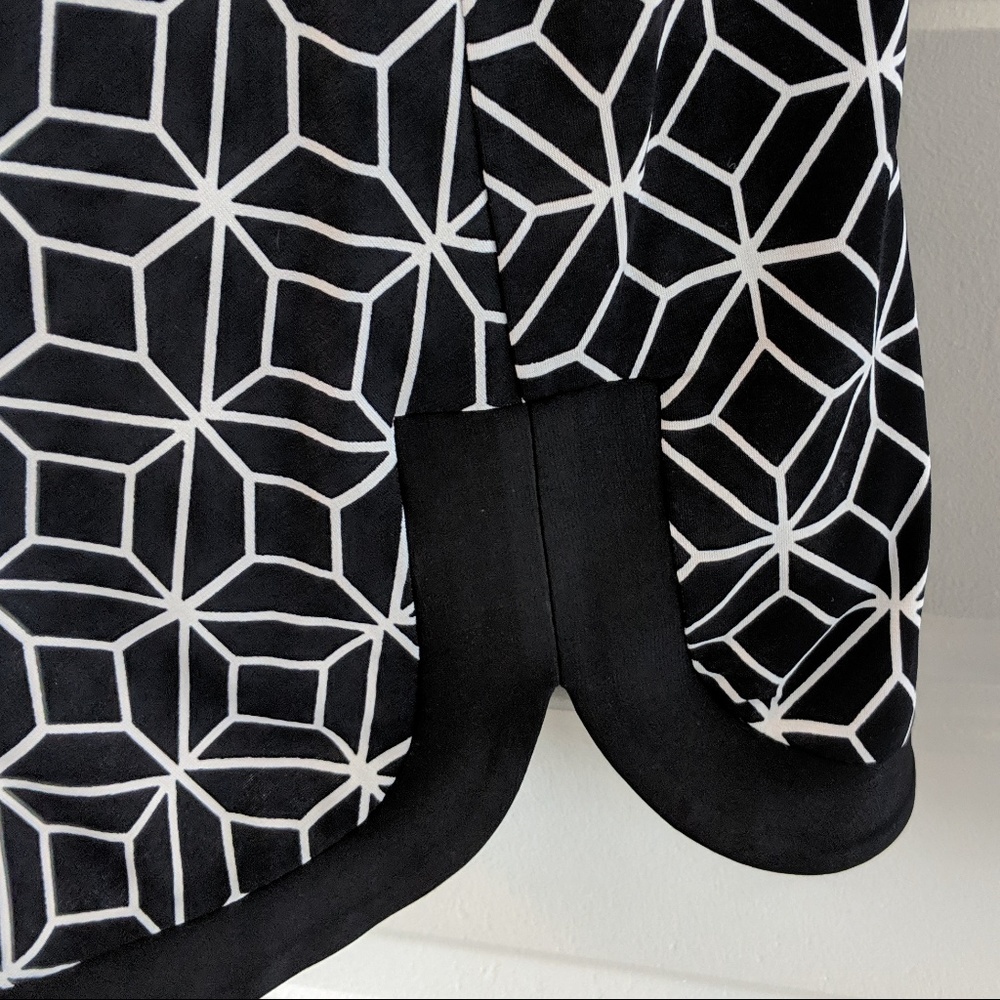 Adorable gathered waist Donna Morgan jersey dress - Picture 4 of 8